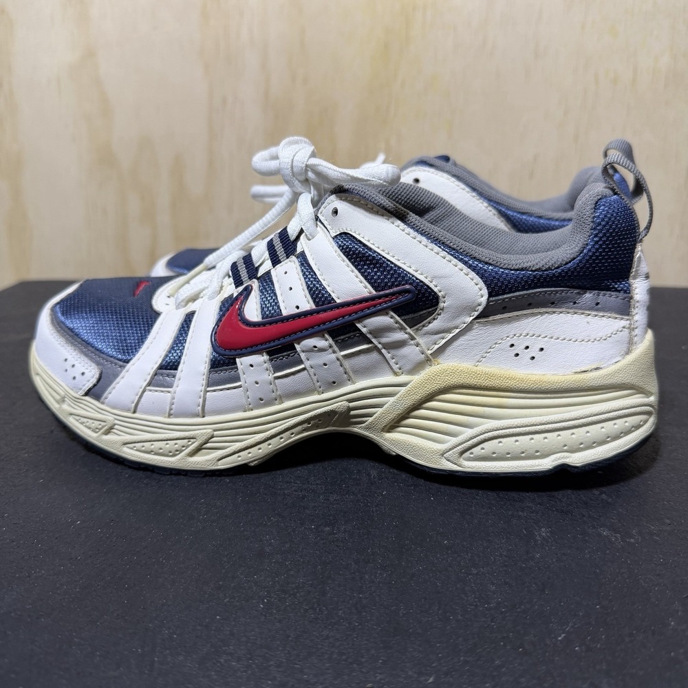 Nike Athletic‎ Youth Boy's Shoes Multi-Color Size 6Y